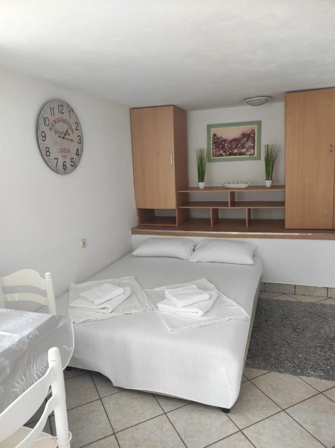 Studio Apartment Petrov Sibenik Exterior photo