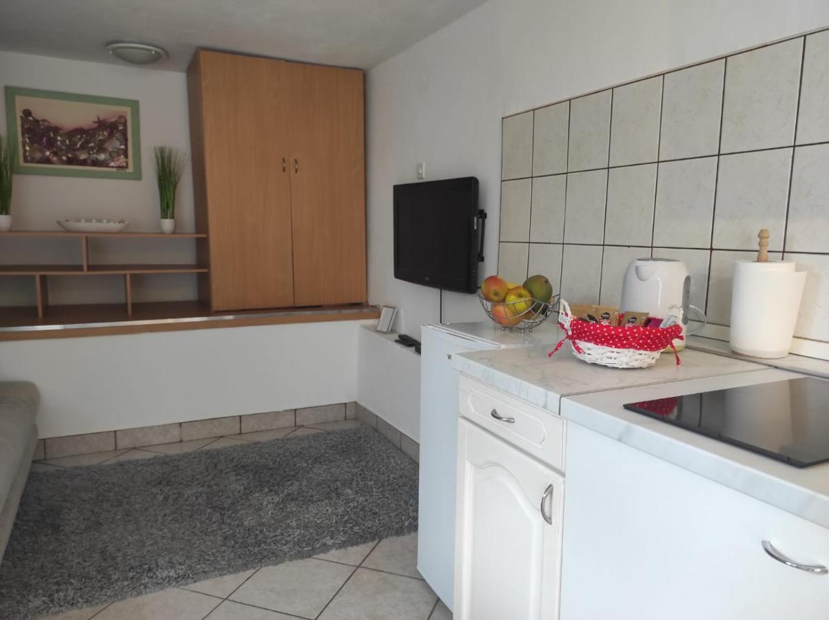 Studio Apartment Petrov Sibenik Exterior photo